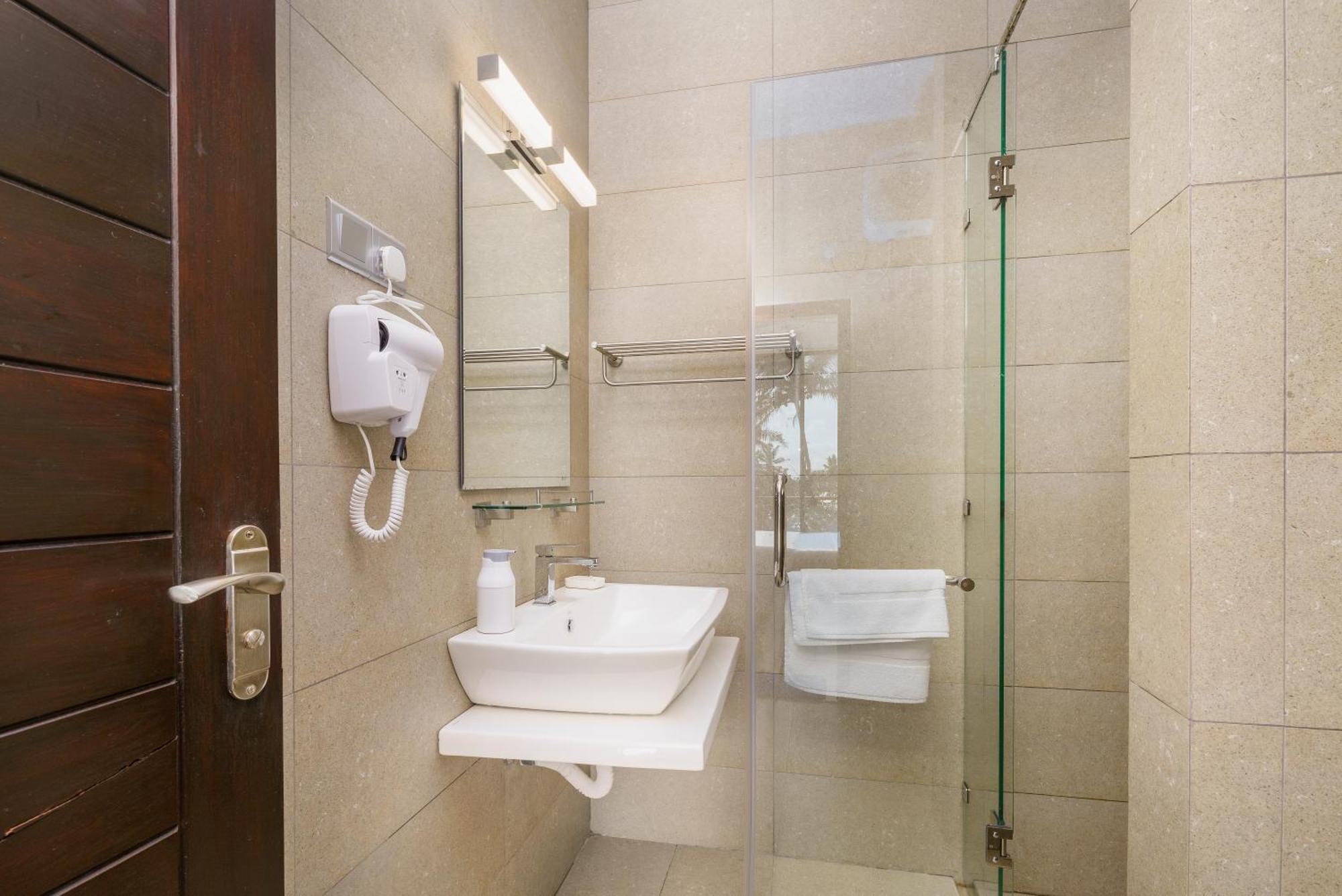Kaas Villas - Entire Two Bedroom Villa With Private Pool & Garden ディックウェラ エクステリア 写真